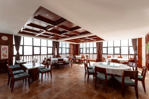 铂纳瑞丁国际酒店(鹤鸣大道店)