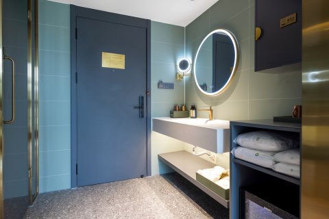 G·五尚酒店(昆明南屏步行街火车站店)