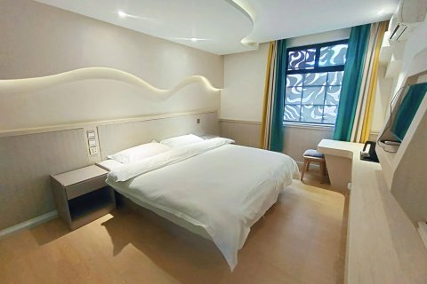 昆明三寸彼岸酒店(火车站店)