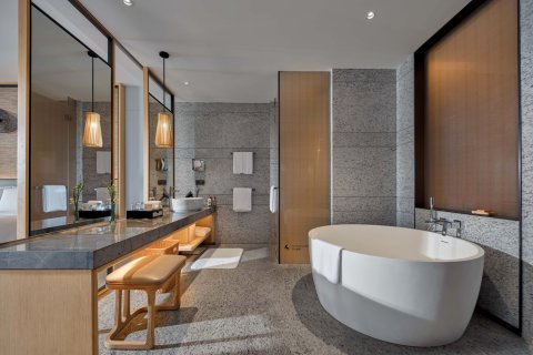 三亚海棠湾仁恒皇冠假日度假酒店