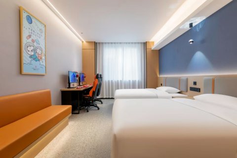 未知里泛娱酒店