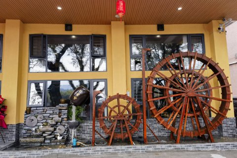 乳源华天龙商务酒店