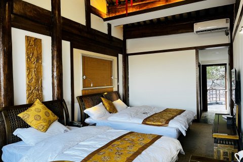 丽江半山温泉酒店