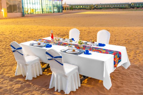 中卫金沙海火车主题旅馆