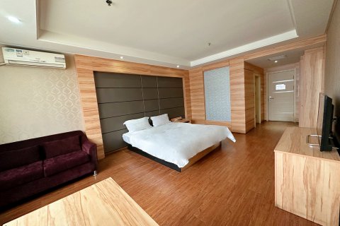 昊诚商务酒店(鞍山火车站店)