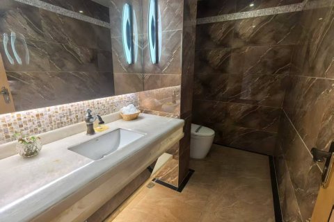 汕头骏龙商务酒店(龙眼南路美食街万象城店)