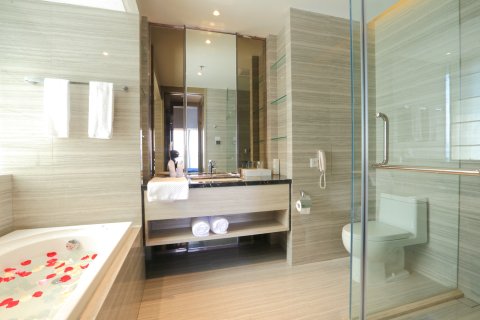 珠海华发·会展行政酒店(横琴口岸十字门华发商都店)