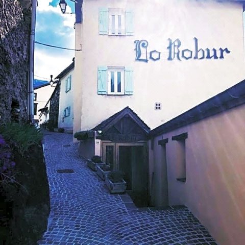 阿尔贝格罗伯旅馆(Auberge Lo Robur)
