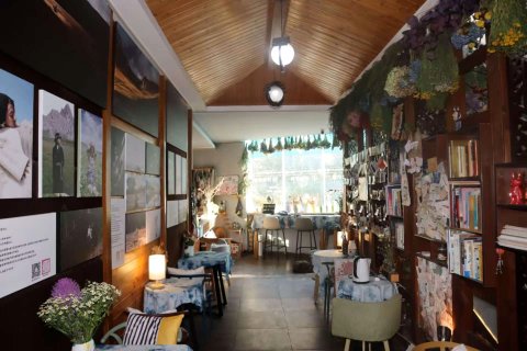 昆明雅居青年雅舍