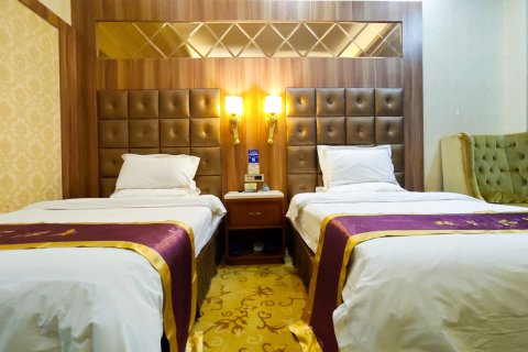 颐和酒店(邓州花洲书院店)