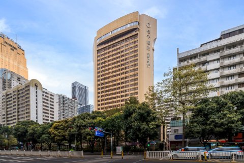 桔子酒店(深圳东门湖贝地铁站店)