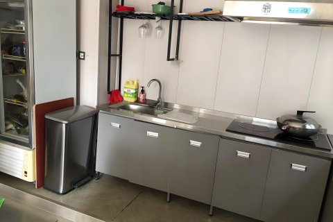 登巴国际青年旅舍(深圳福田会展中心店)