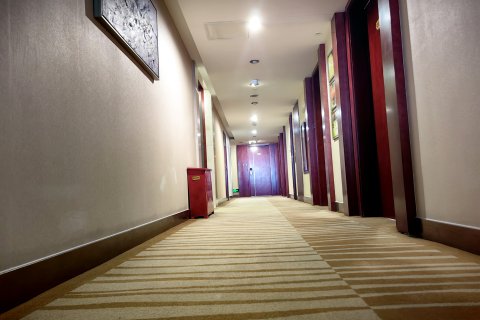 长春华天大酒店