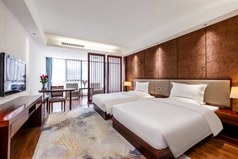 丽景酒店(弥勒湖泉生态园店)