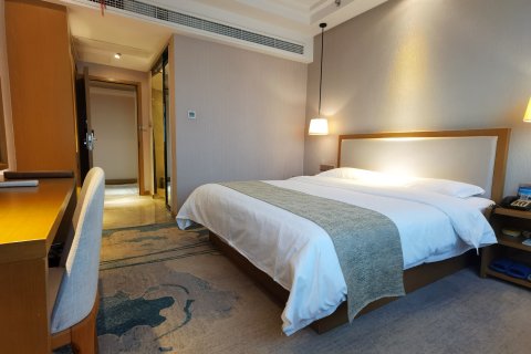 银河大酒店(南宁火车站)