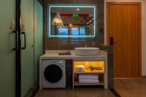 泸沽湖湖畔之梦·半山湖景美宿