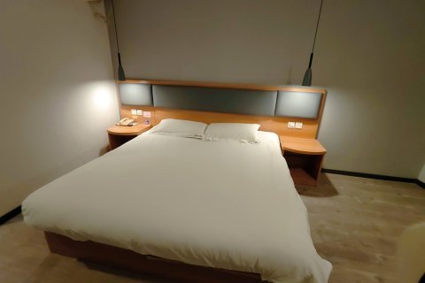 如家酒店(单县汽车总站店)