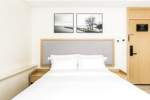 ZMAX满兮酒店(武汉东湖湖北省博物馆店)