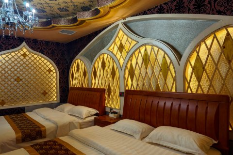 丘北溪语尚景山庄