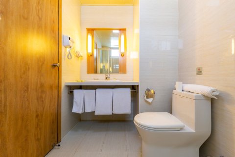 宜必思酒店(兰州张掖路西关地铁站店)