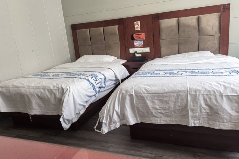 鄂托克旗云泽商务酒店