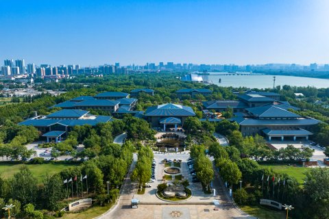 聊城阿尔卡迪亚国际温泉酒店