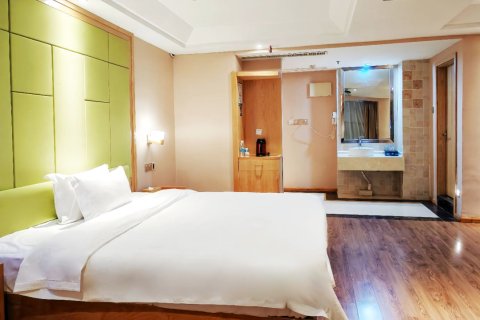 龙舞观景酒店(贵阳花果园购物中心白宫店)