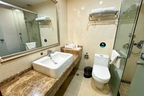 临泉君豪大酒店