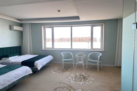 饶河华如商务宾馆(沿江花园小区店)