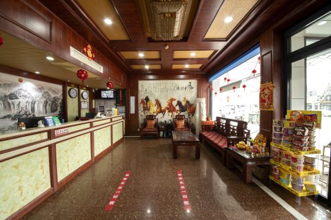 锐驰智能酒店(莘县信誉成和商厦店)