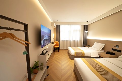 锐驰智能酒店(莘县信誉成和商厦店)