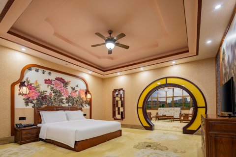 恩施华龙城大酒店