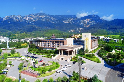 登封锦鹏生态酒店