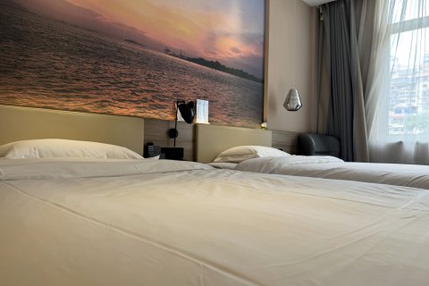 青年阳光S酒店(厦门火车站文灶地铁站店)