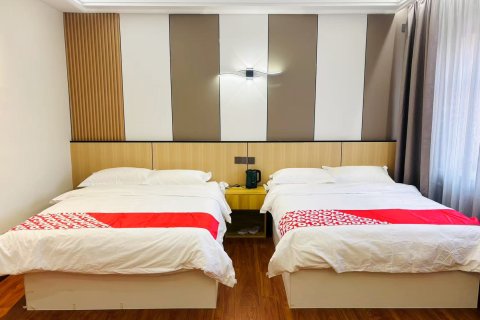 龙江鑫铁快捷宾馆