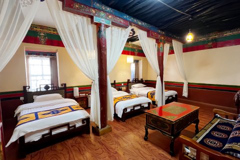 拉萨邦达仓古建酒店(大昭寺八廓街店)