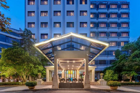 杭州西湖艺联君亭酒店(黄龙体育中心地铁口店)