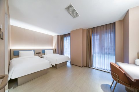 汉庭酒店(上海外滩外白渡桥店)