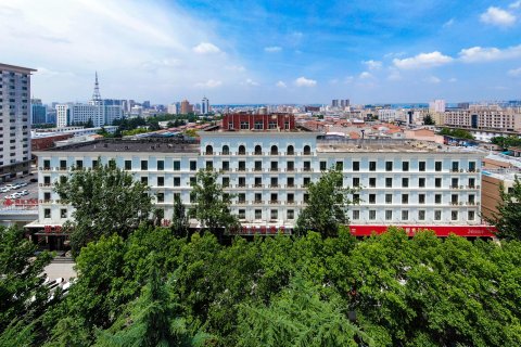 晋城湖滨花园酒店(国贸广场德华兴店)