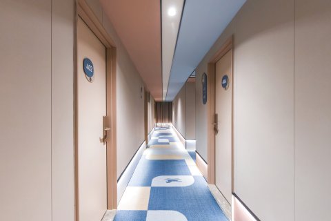 汉庭酒店(上海外滩外白渡桥店)