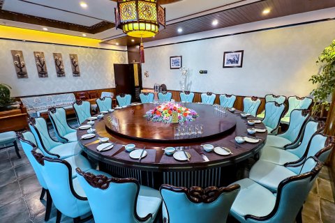 贵德金河源国际饭店