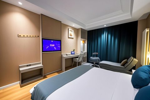 崟瑞轻雅酒店(什邡大广场店)