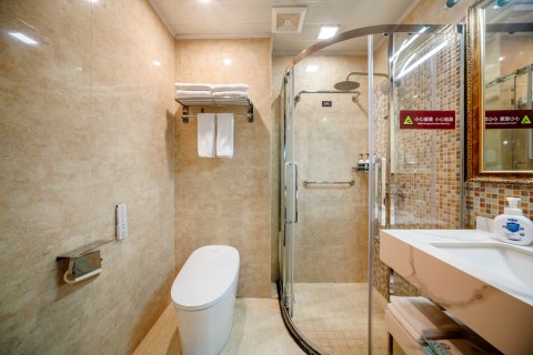 花水湾第一村森林温泉酒店