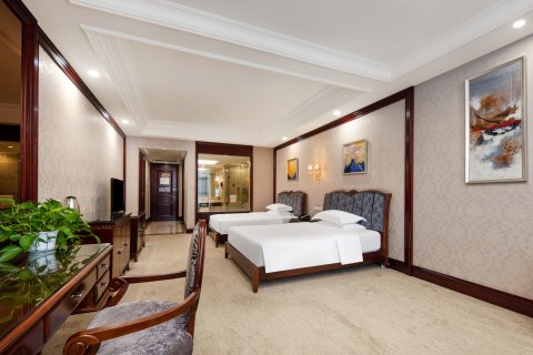 靖江滨江花园酒店