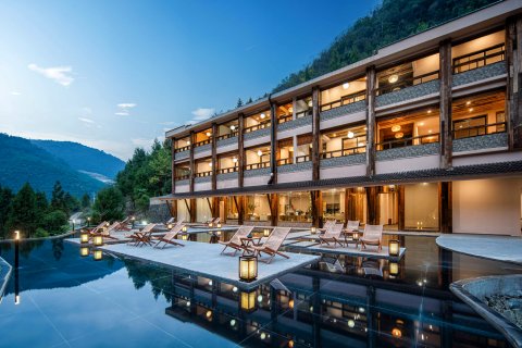 重庆芷漫青山翠萦酒店(金佛山店)