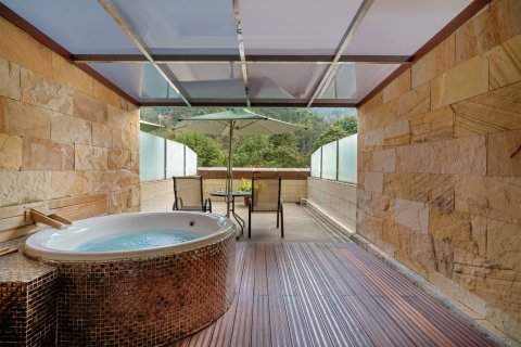 花水湾第一村温泉大酒店