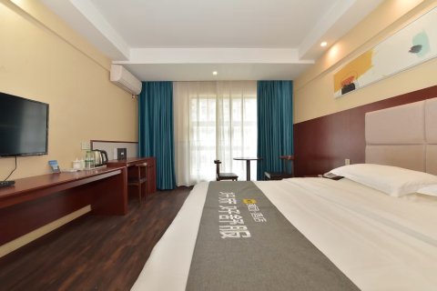 速8酒店(贵阳双子塔方圆荟海豚广场店店)