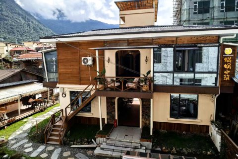 墨脱蜗蜗小筑民宿