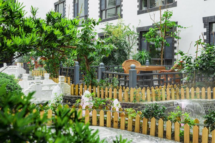 长白山东沃温泉酒店