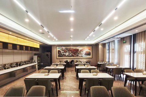 桓仁维纳假日酒店